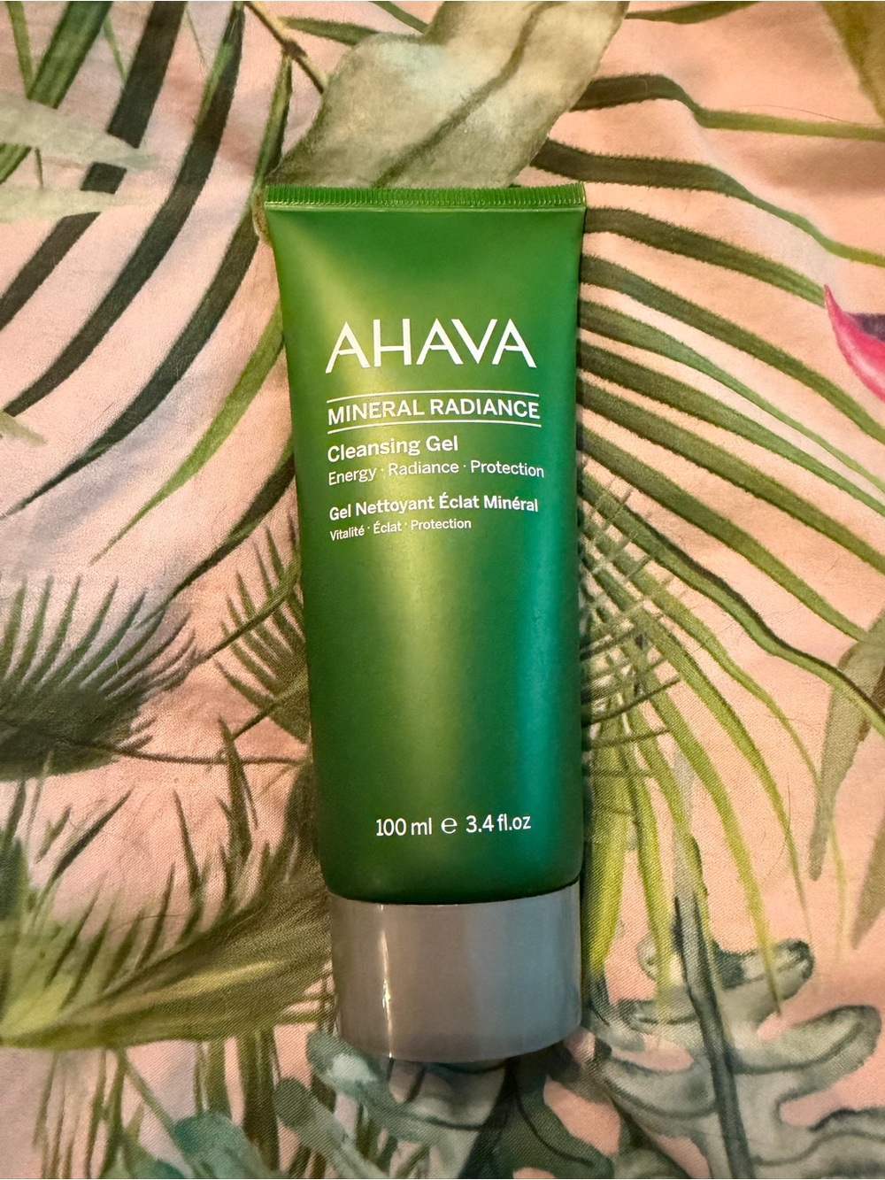 AHAVA Mineral Radiance Cleansing Gel